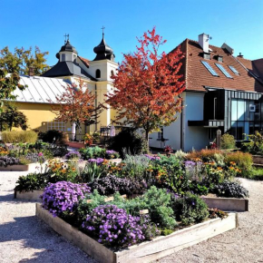 Apartmány Monastery Suites Žireč, Dvůr Králové Nad Labem